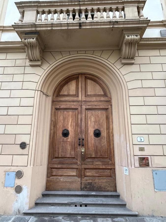 Luxury Apt In The Heart Of City Out Of Ztl Florença Exterior foto